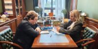 В рамках рабочей встречи с Директором по управлению персоналом и организационному развитию ПАО «Россети» Д.В. Борисовой Президент Ассоциации обсудил основные вопросы, касающиеся предстоящих переговоров по внесению изменений в ОТС В рамках рабочей встречи с Директором по управлению персоналом и организационному развитию ПАО «Россети» Д.В. Борисовой Президент Ассоциации обсудил основные вопросы, касающиеся предстоящих переговоров по внесению изменений в ОТС